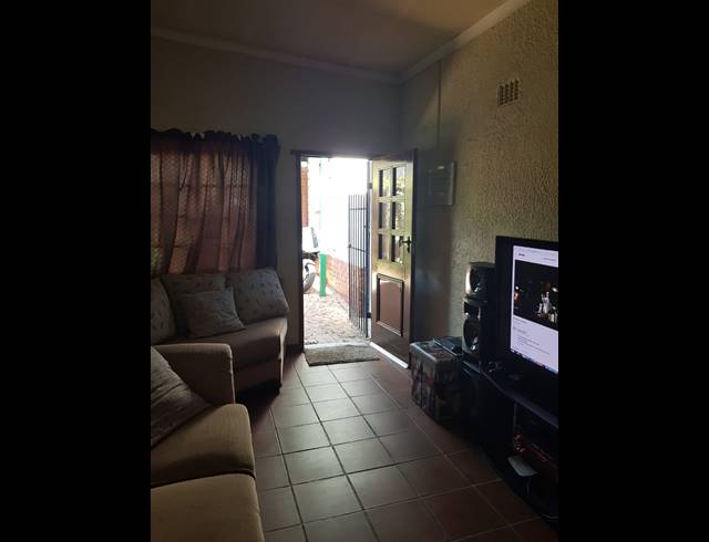 1 bed property to rent in SUNNYSIDE